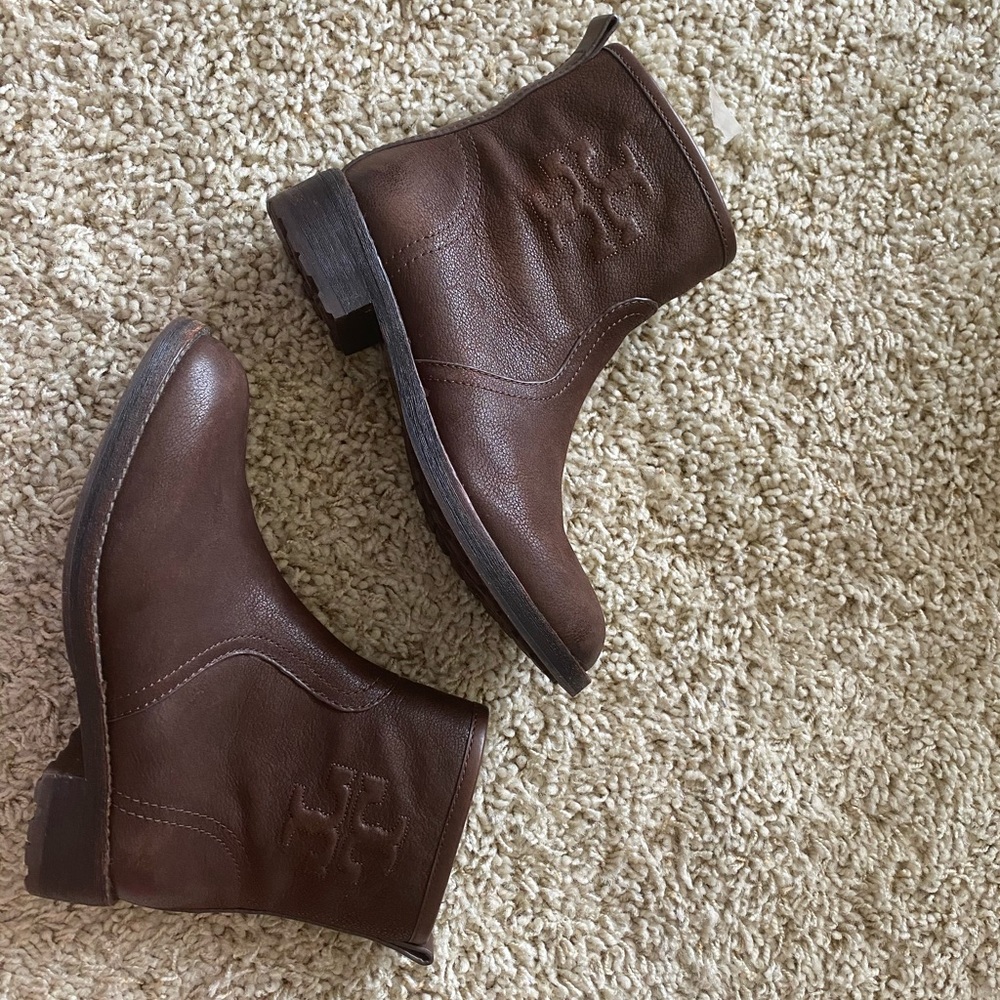 Tory Burch Brown Boots 6M